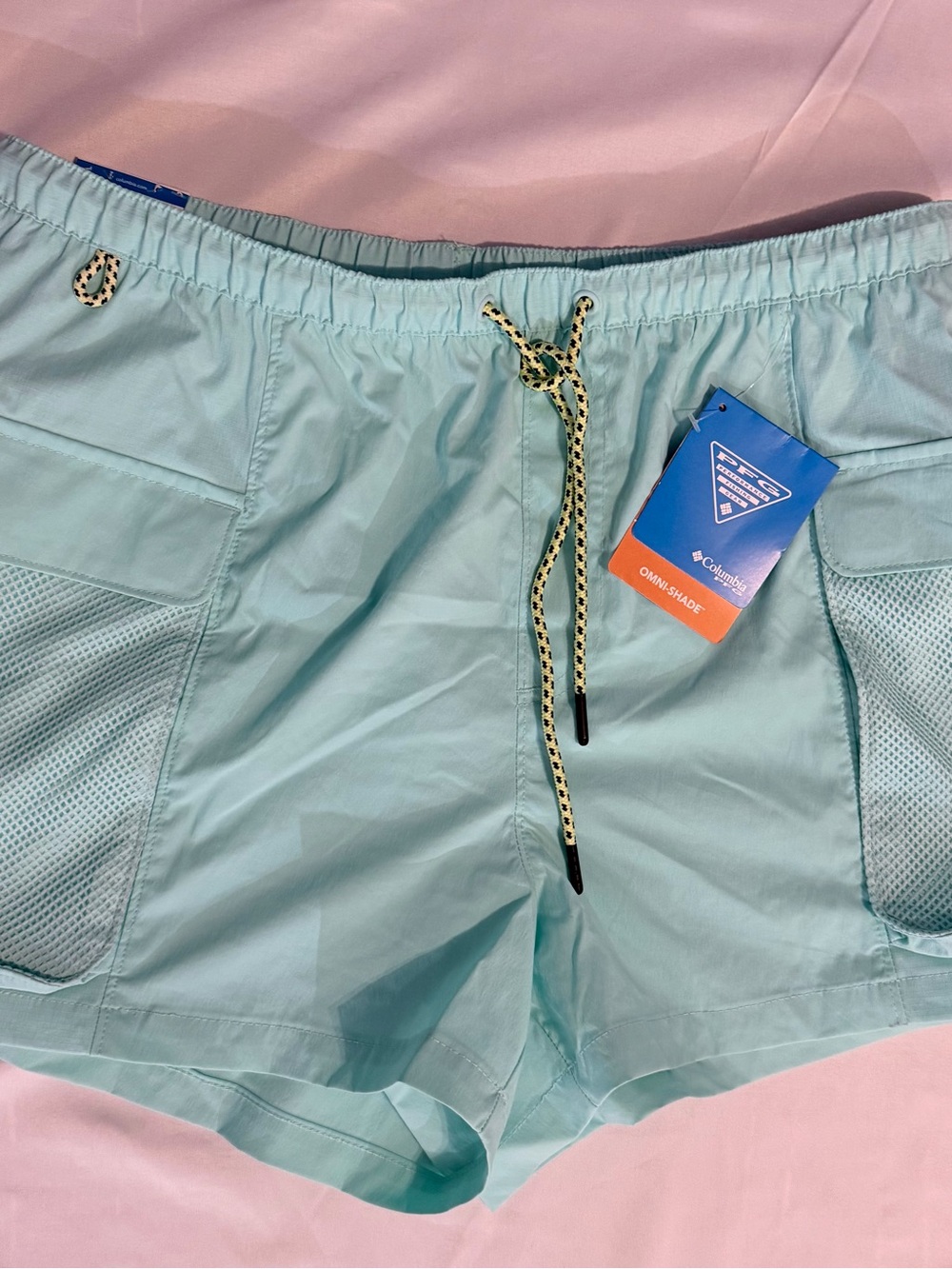 NWT Columbia Women’s Light Aqua Athletic Shorts Contrast Drawcord Quickdry